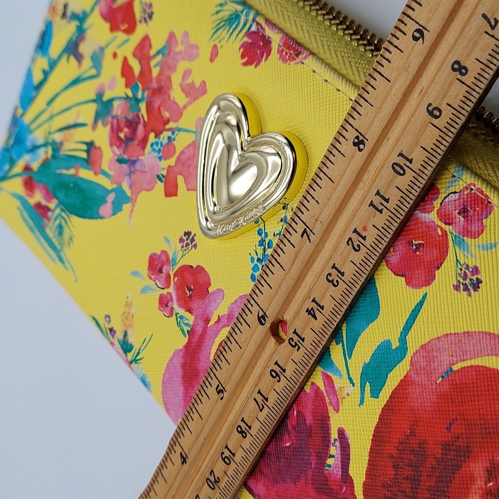 Betsey Johnson Yellow Floral Wristlet Clutch, GC, 8"x4.5". - Picture 10 of 10